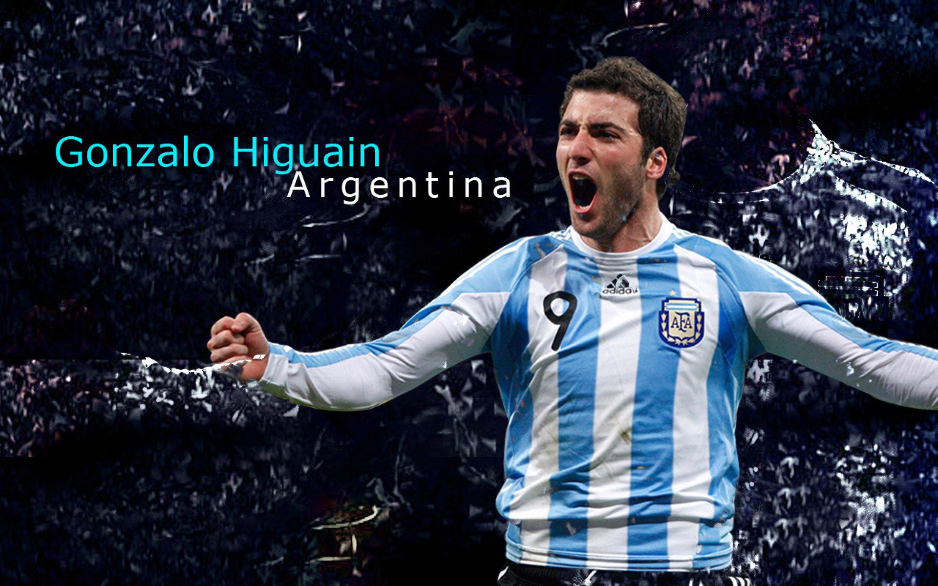 绿茵场上的双面叙事，伊朗击溃几内亚背后的足球外交，与苏亚雷斯的孤独里程碑